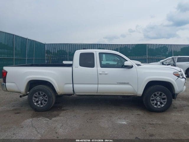 2018 TOYOTA TACOMA SR5 V6 13