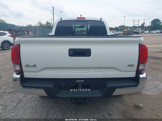 2018 TOYOTA TACOMA SR5 V6 16