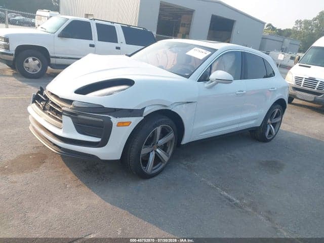 2024 PORSCHE MACAN T 2