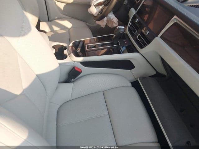 2024 PORSCHE MACAN T 5