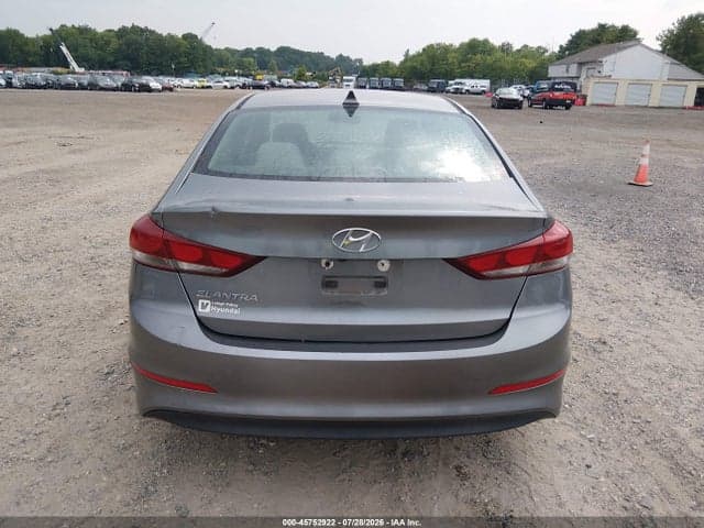 2017 HYUNDAI ELANTRA SE 16