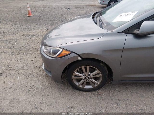 2017 HYUNDAI ELANTRA SE 17