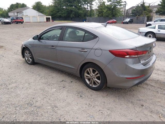2017 HYUNDAI ELANTRA SE 3