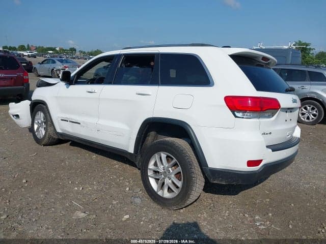 2018 JEEP GRAND CHEROKEE LAREDO E 4X4 3
