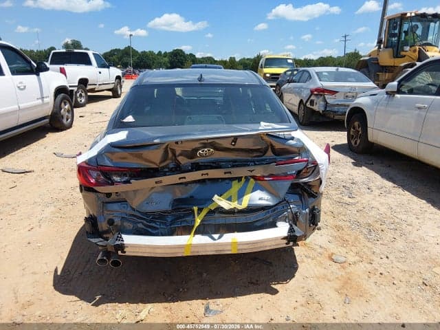 2025 TOYOTA CAMRY SE 17