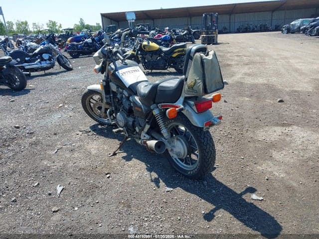 1984 HONDA VF700 C 3
