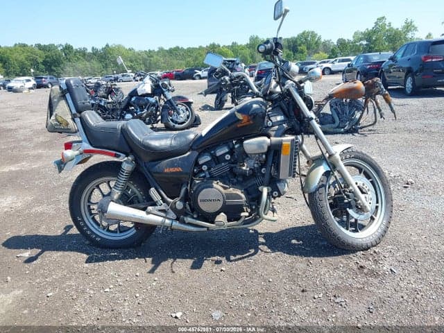 1984 HONDA VF700 C 8