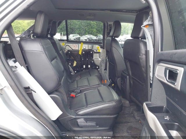 2024 FORD EXPLORER XLT 8