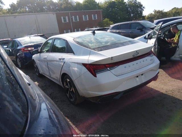 2021 HYUNDAI ELANTRA SEL 3