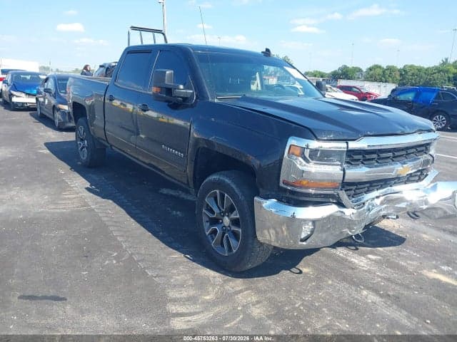 2017 CHEVROLET SILVERADO 1500 LT - 1
