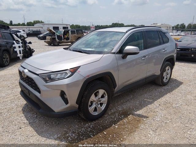 2021 TOYOTA RAV4 XLE 2