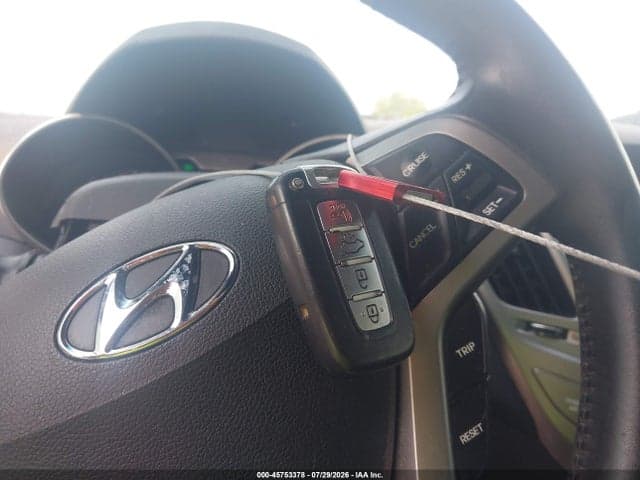 2017 HYUNDAI VELOSTER VALUE EDITION 11