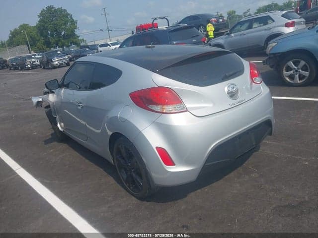 2017 HYUNDAI VELOSTER VALUE EDITION 3