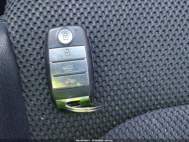 2019 KIA OPTIMA S 11