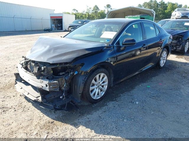 2018 TOYOTA CAMRY LE 2