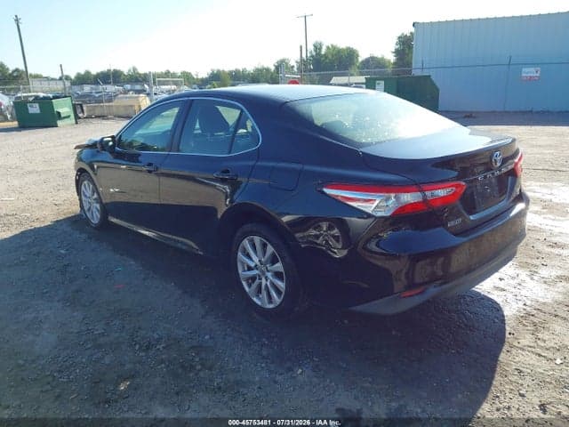 2018 TOYOTA CAMRY LE 3