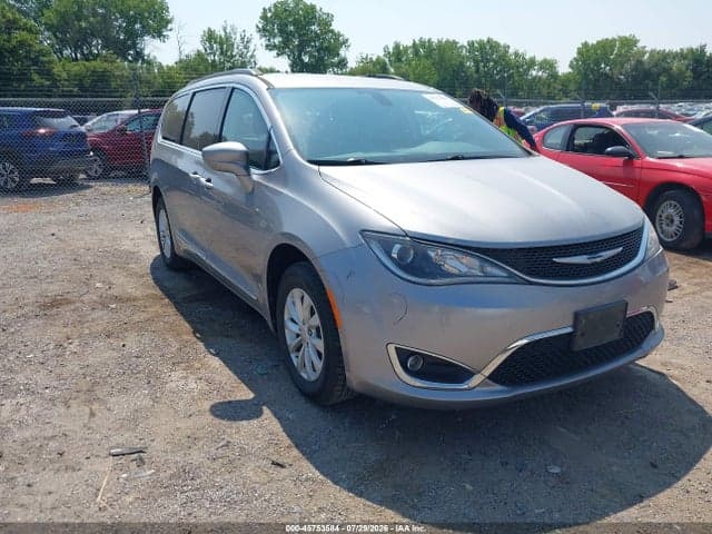 2017 CHRYSLER PACIFICA TOURING-L 1