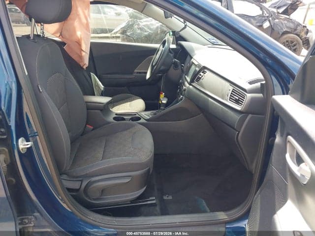 2019 KIA NIRO LX 5