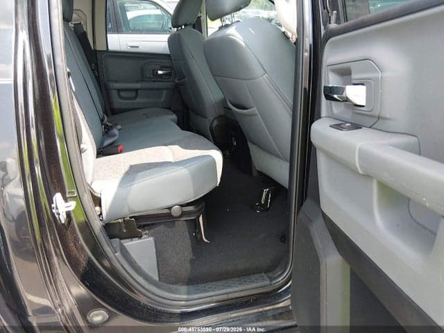 2017 RAM 1500 BIG HORN 4X2 6'4 BOX 8