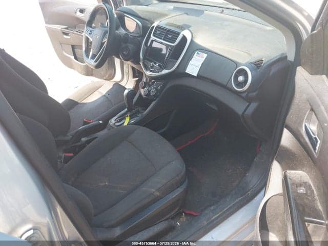 2019 CHEVROLET SONIC LT AUTO 5