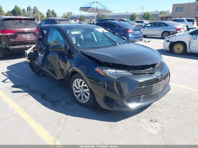 2018 TOYOTA COROLLA LE 1
