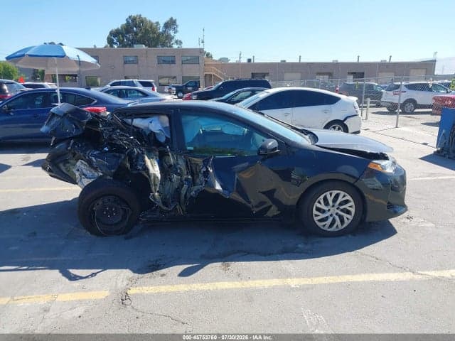 2018 TOYOTA COROLLA LE 15
