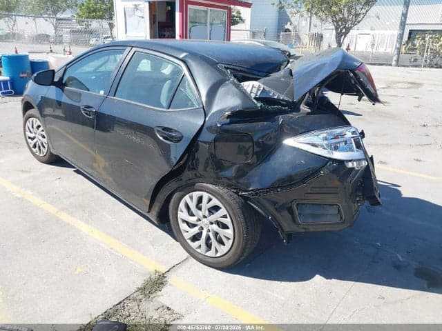 2018 TOYOTA COROLLA LE 3