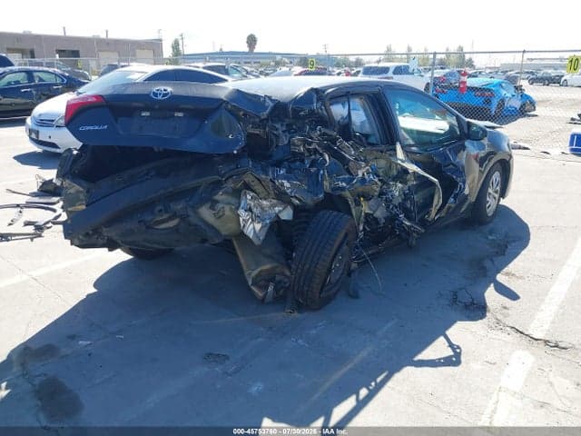 2018 TOYOTA COROLLA LE 4