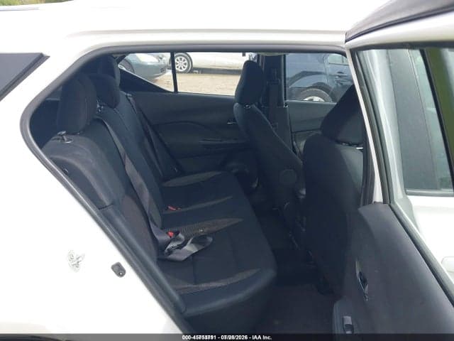 2020 NISSAN KICKS SV XTRONIC CVT 8