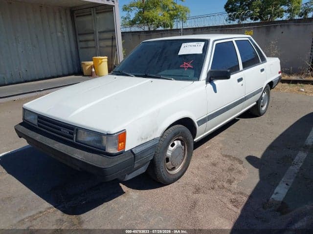 1985 TOYOTA CAMRY DLX 2