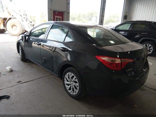 2019 TOYOTA COROLLA LE 3