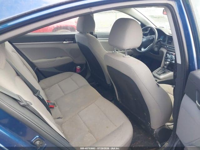 2019 HYUNDAI ELANTRA SE 8