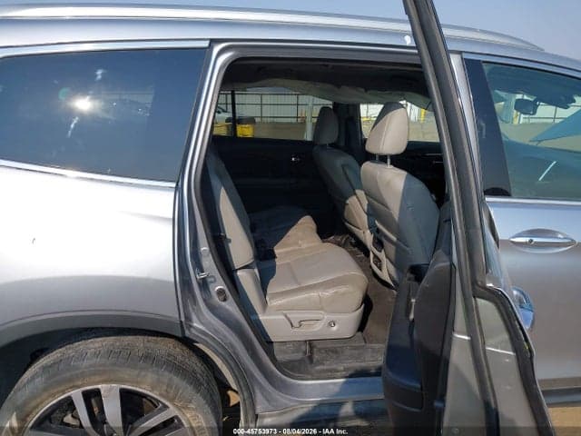 2017 HONDA PILOT TOURING 8