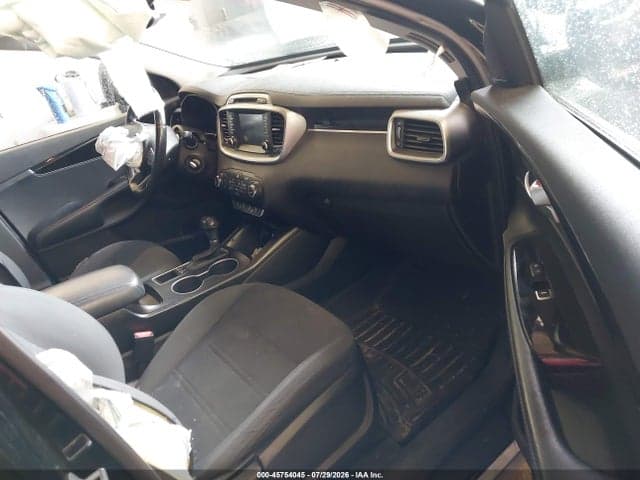 2017 KIA SORENTO 2.4L LX 5
