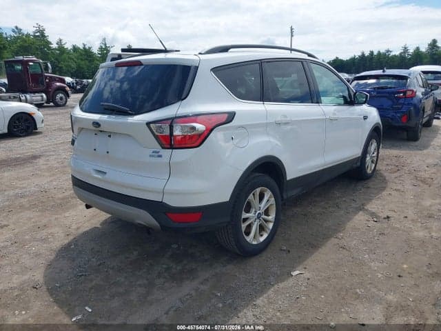 2018 FORD ESCAPE SE 4