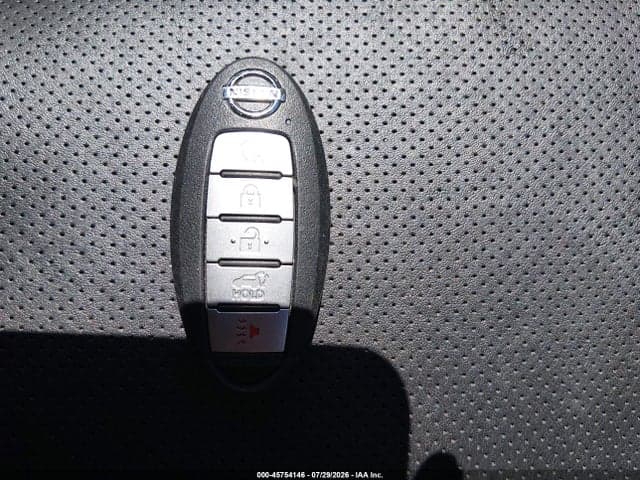 2019 NISSAN ROGUE SL 11