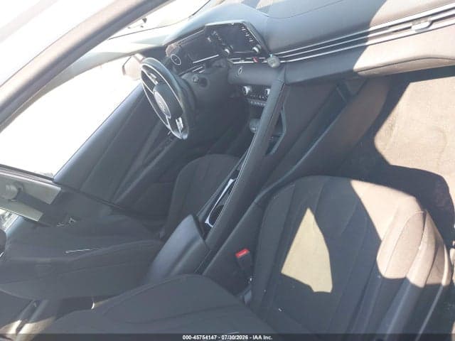 2022 HYUNDAI ELANTRA SEL 5