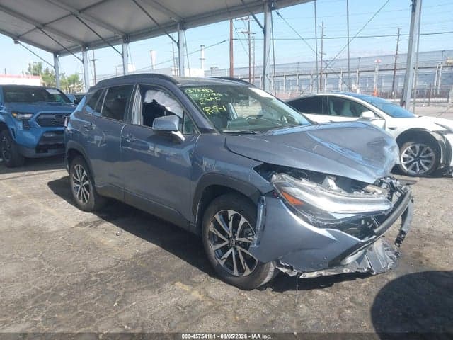 2024 TOYOTA COROLLA CROSS XLE 1