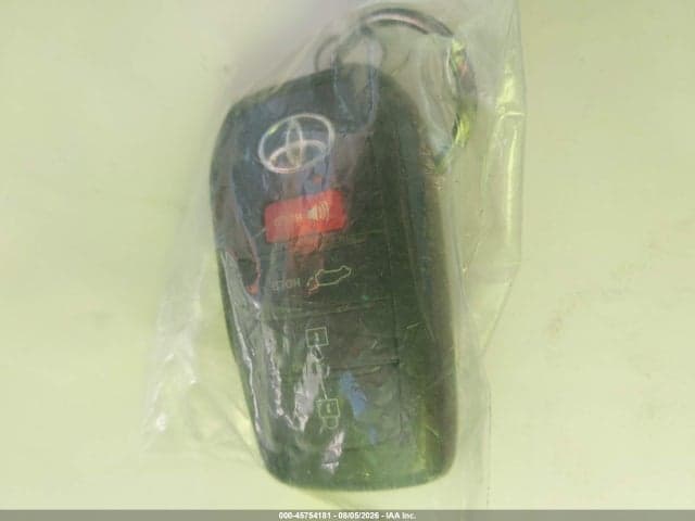 2024 TOYOTA COROLLA CROSS XLE 11