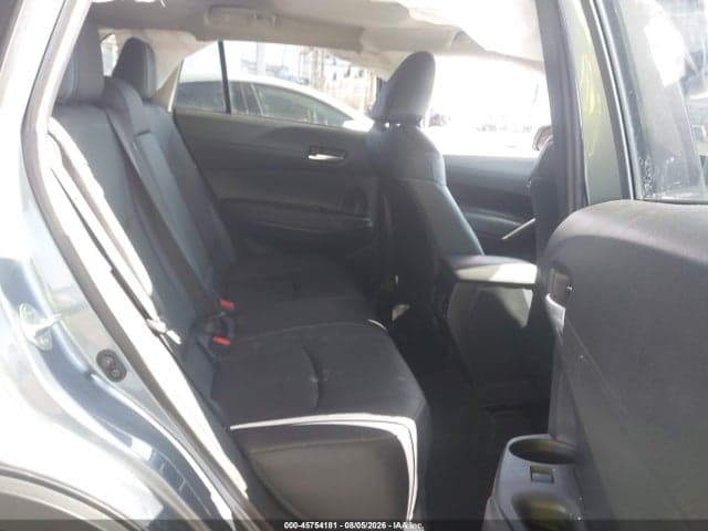 2024 TOYOTA COROLLA CROSS XLE 8