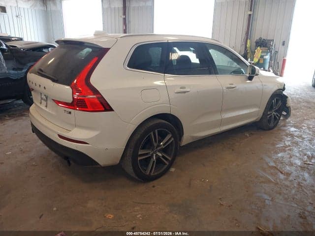 2018 VOLVO XC60 T5 MOMENTUM 4