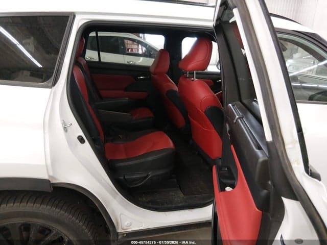 2023 TOYOTA HIGHLANDER XSE 8