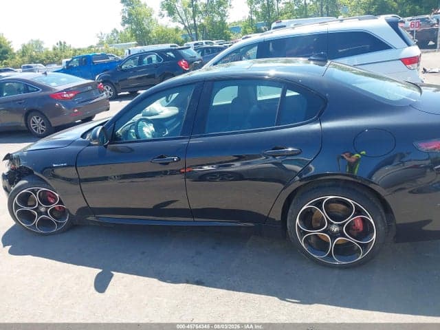 2024 ALFA ROMEO GIULIA VELOCE AWD 14