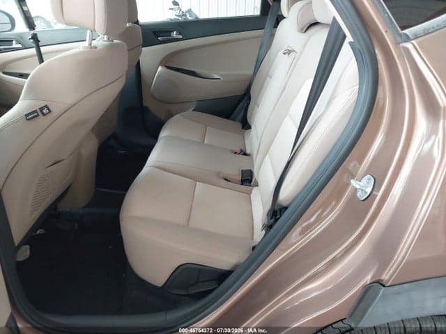 2017 HYUNDAI TUCSON SE 8
