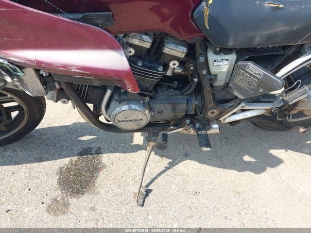 1983 HONDA VF750 S 9