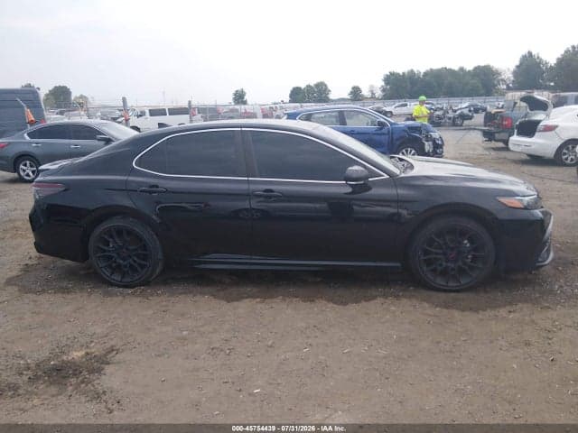 2021 TOYOTA CAMRY SE 14