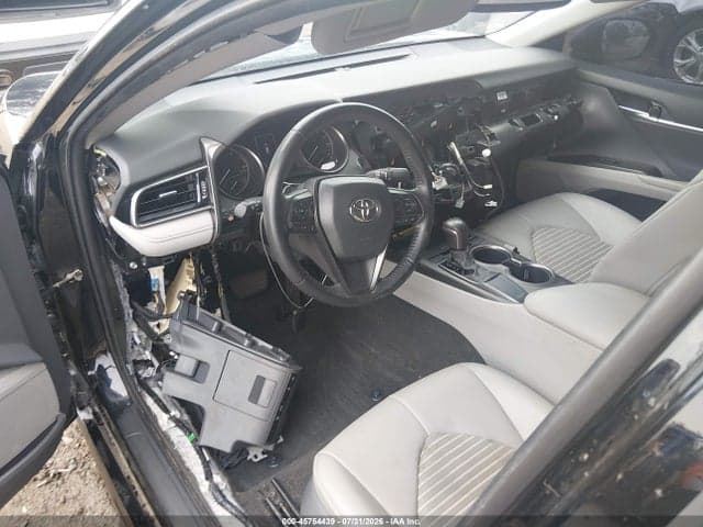 2021 TOYOTA CAMRY SE 19
