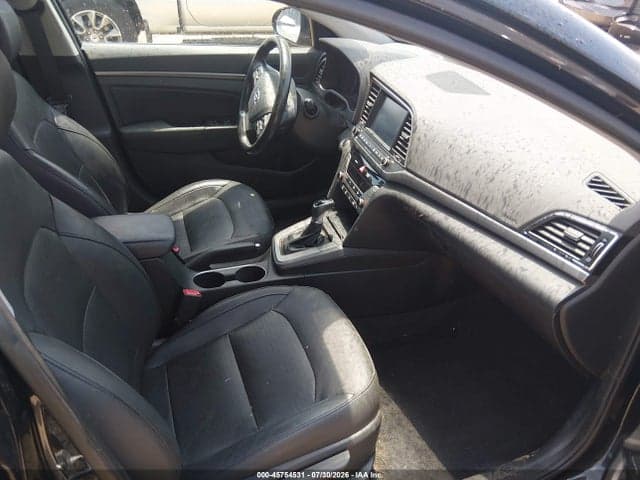 2017 HYUNDAI ELANTRA LIMITED 5