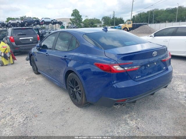 2025 TOYOTA CAMRY SE 3