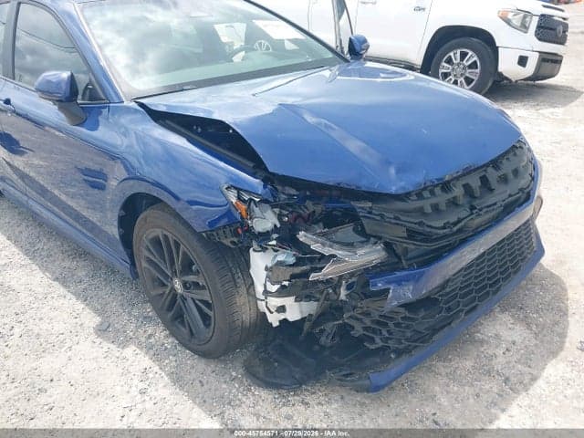 2025 TOYOTA CAMRY SE 6
